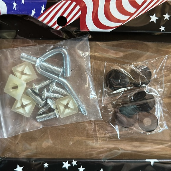 🇺🇸🇺🇸 American/ patriot metal tag cover set of 2 - Picture 3 of 4